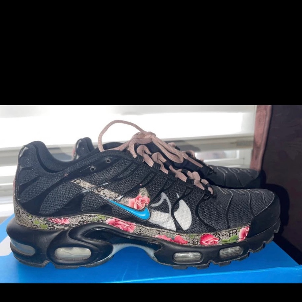 Customized air max plus